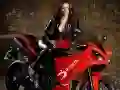 Spēle Motocikli un Meitenes Slīde online
