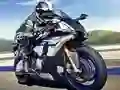 Spēle Nitro Motocikli: Sacensības uz Šosejas online