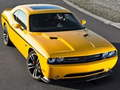 Spēle Dodge Challenger SRT8 Slīdēšana online