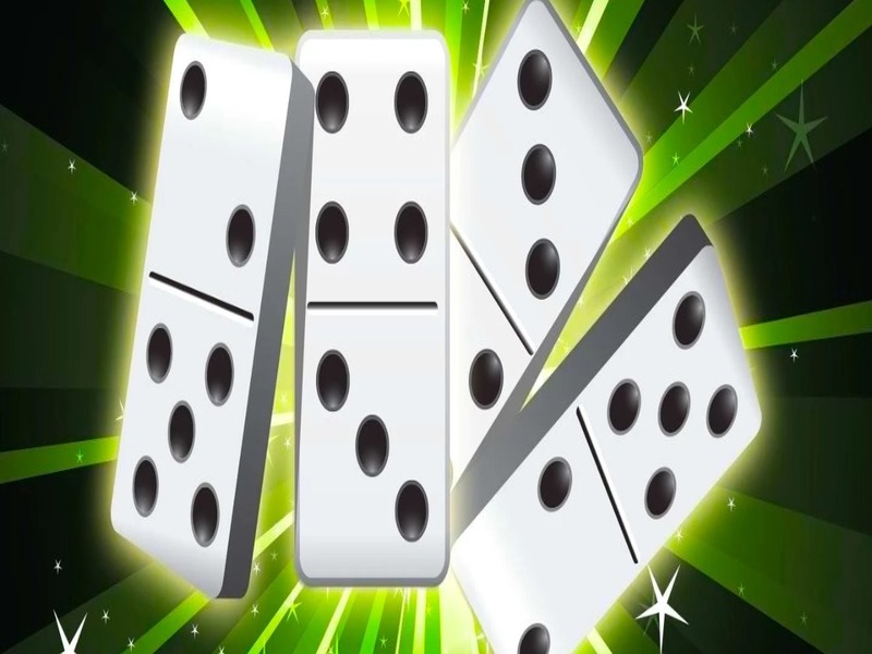 Spēle Domino tiešsaistes daudzspēlētājs online
